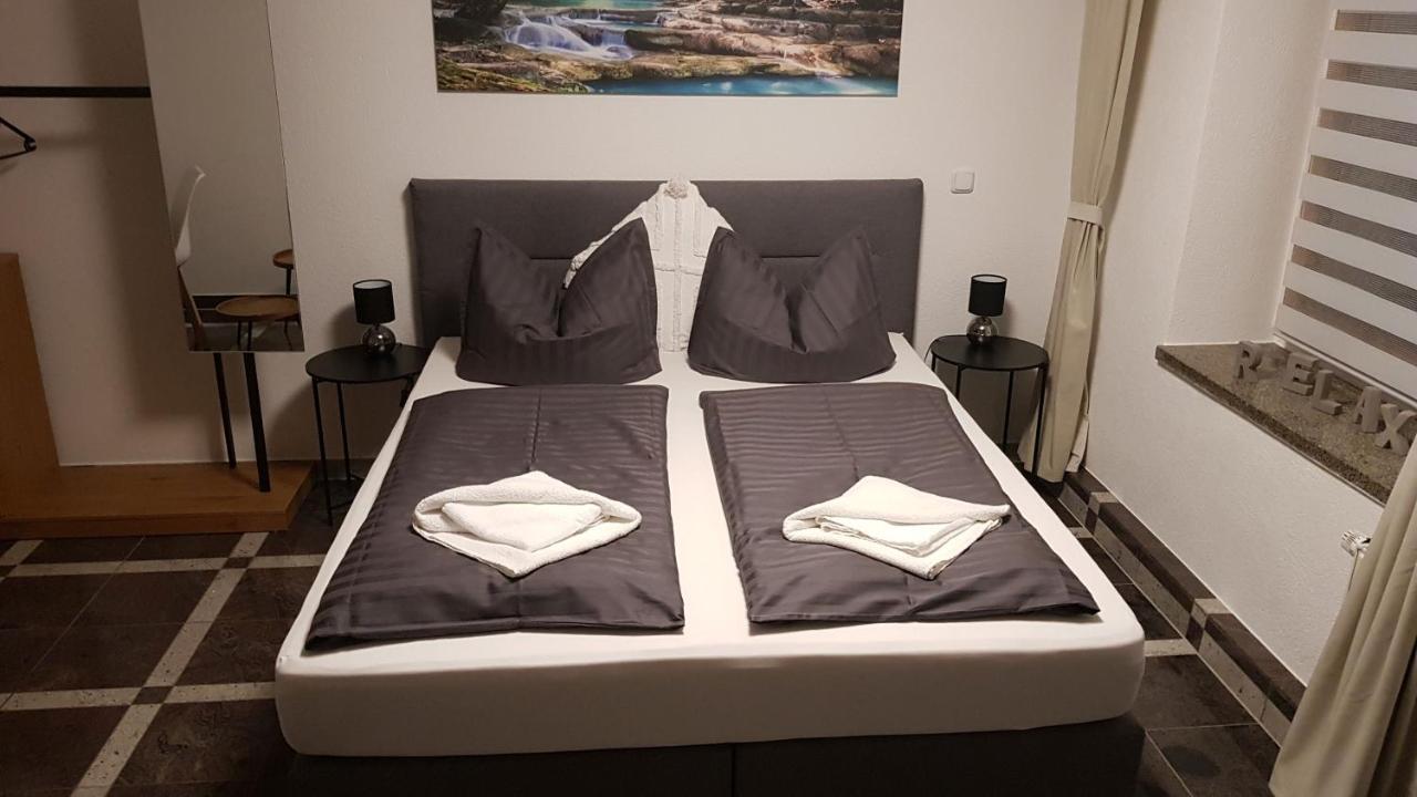 Pension Krone Freiberg Bagian luar foto