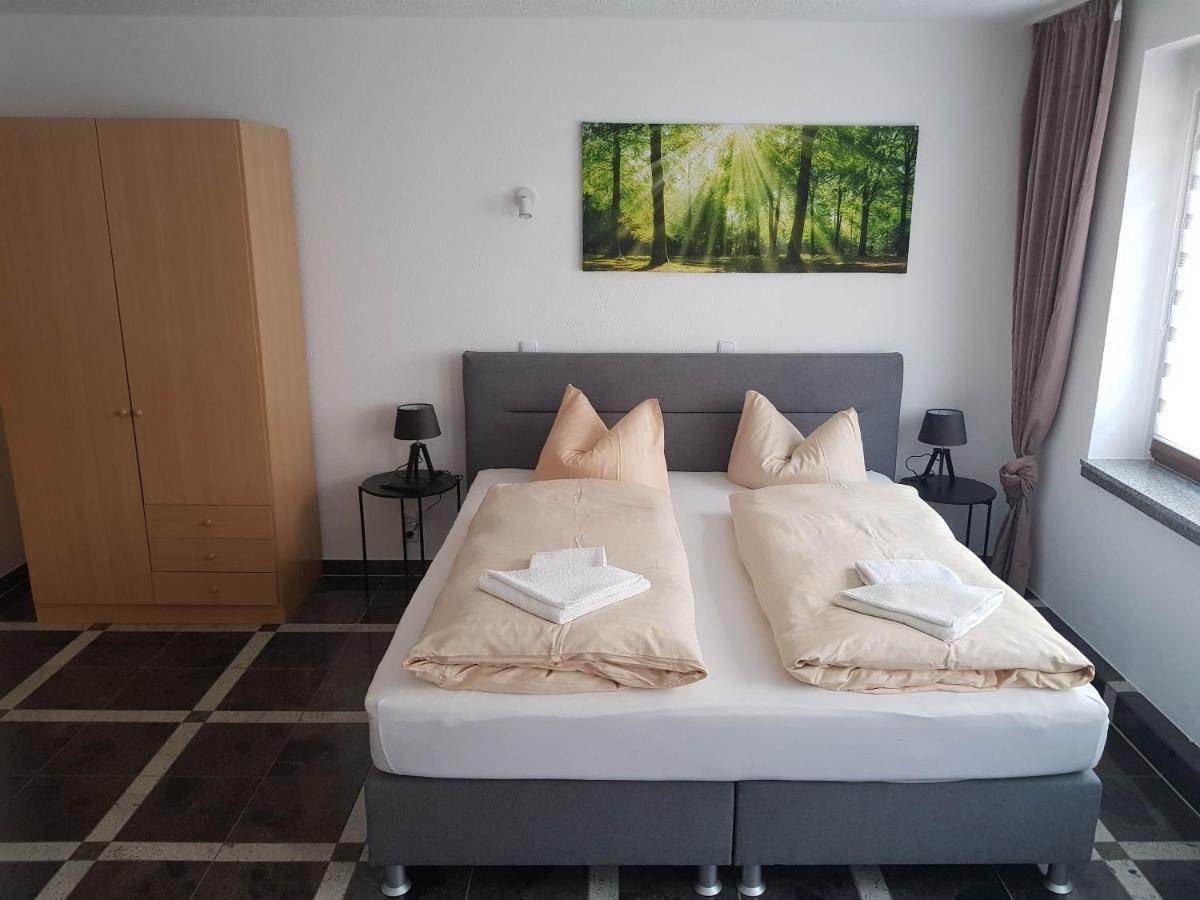 Pension Krone Freiberg Bagian luar foto