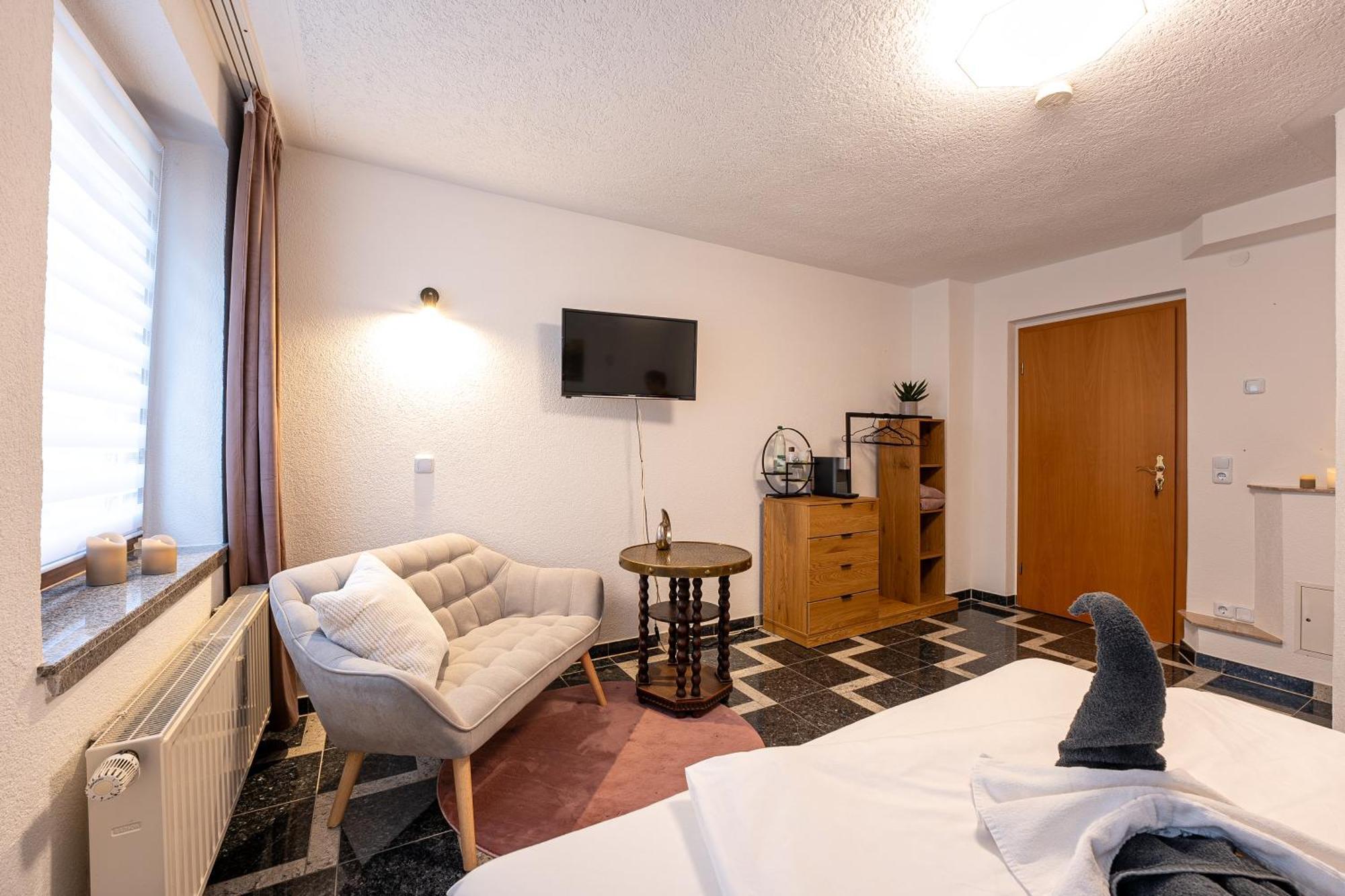 Pension Krone Freiberg Bagian luar foto