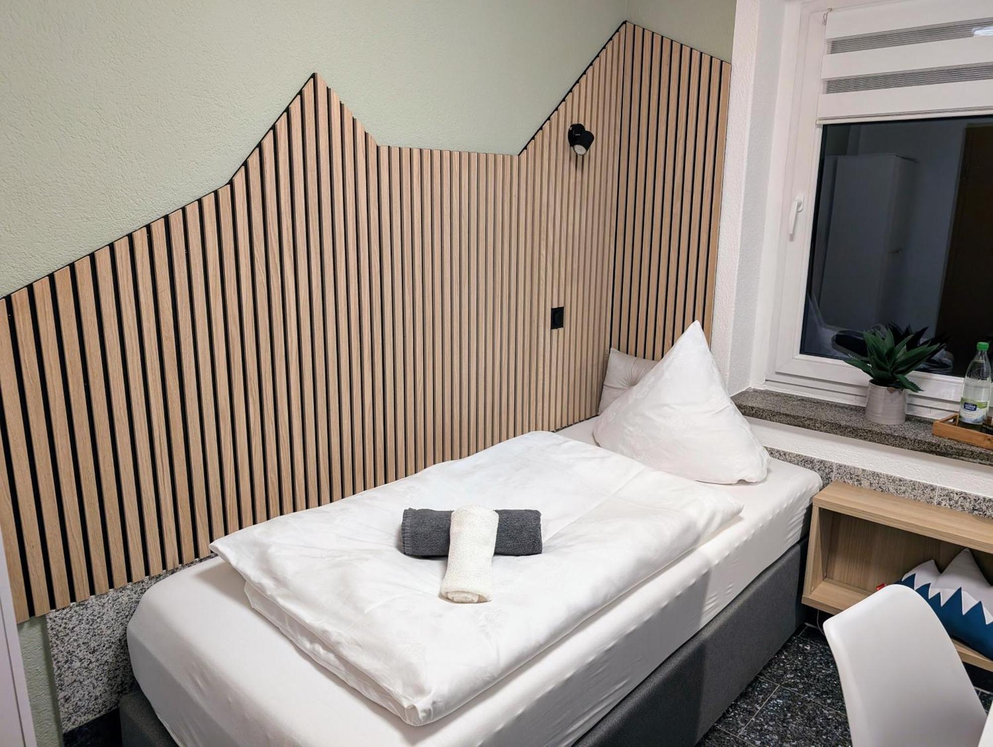 Pension Krone Freiberg Bagian luar foto